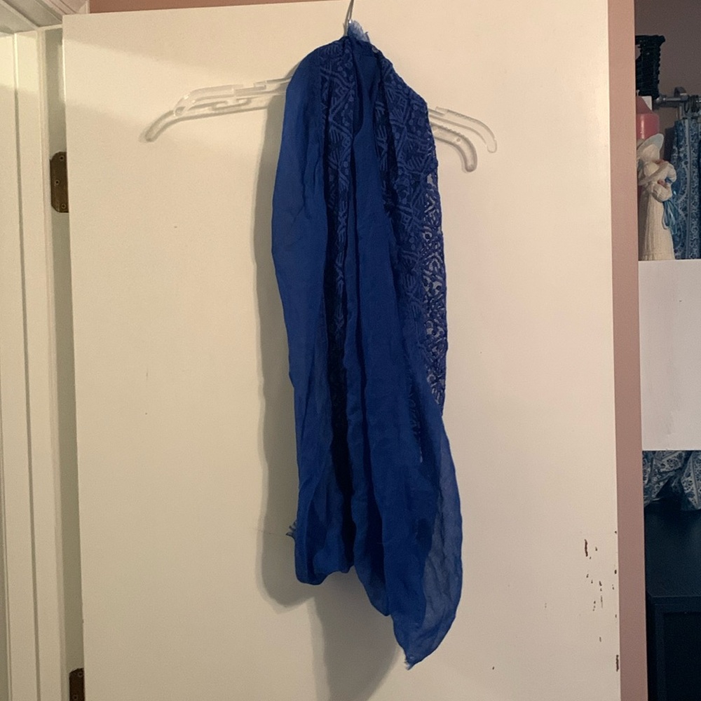 Blue infinity scarf